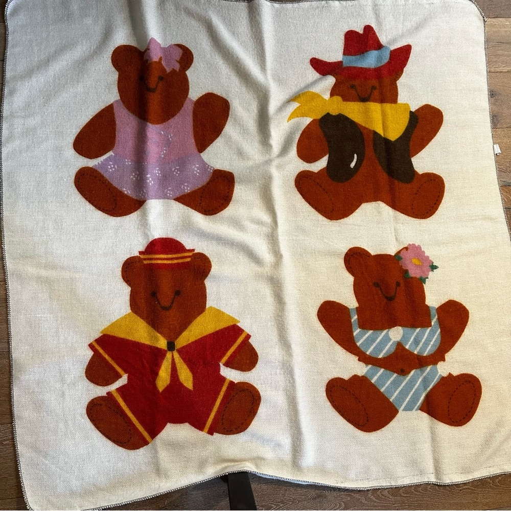 Vintage Baby Blanket Quilt Teddy Bears Made In USA 50x52